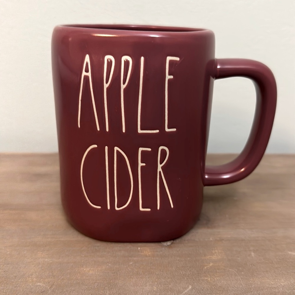 Apple Cider Rae Dunn Fall Mug - gently used